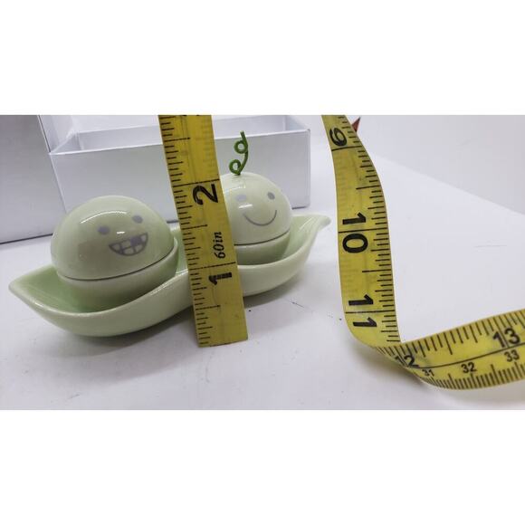 Hallmark Baby's 1st Tooth & Curl Set Ceramic Peas in a Pod Baby Keepsake NIB - Picture 9 of 9